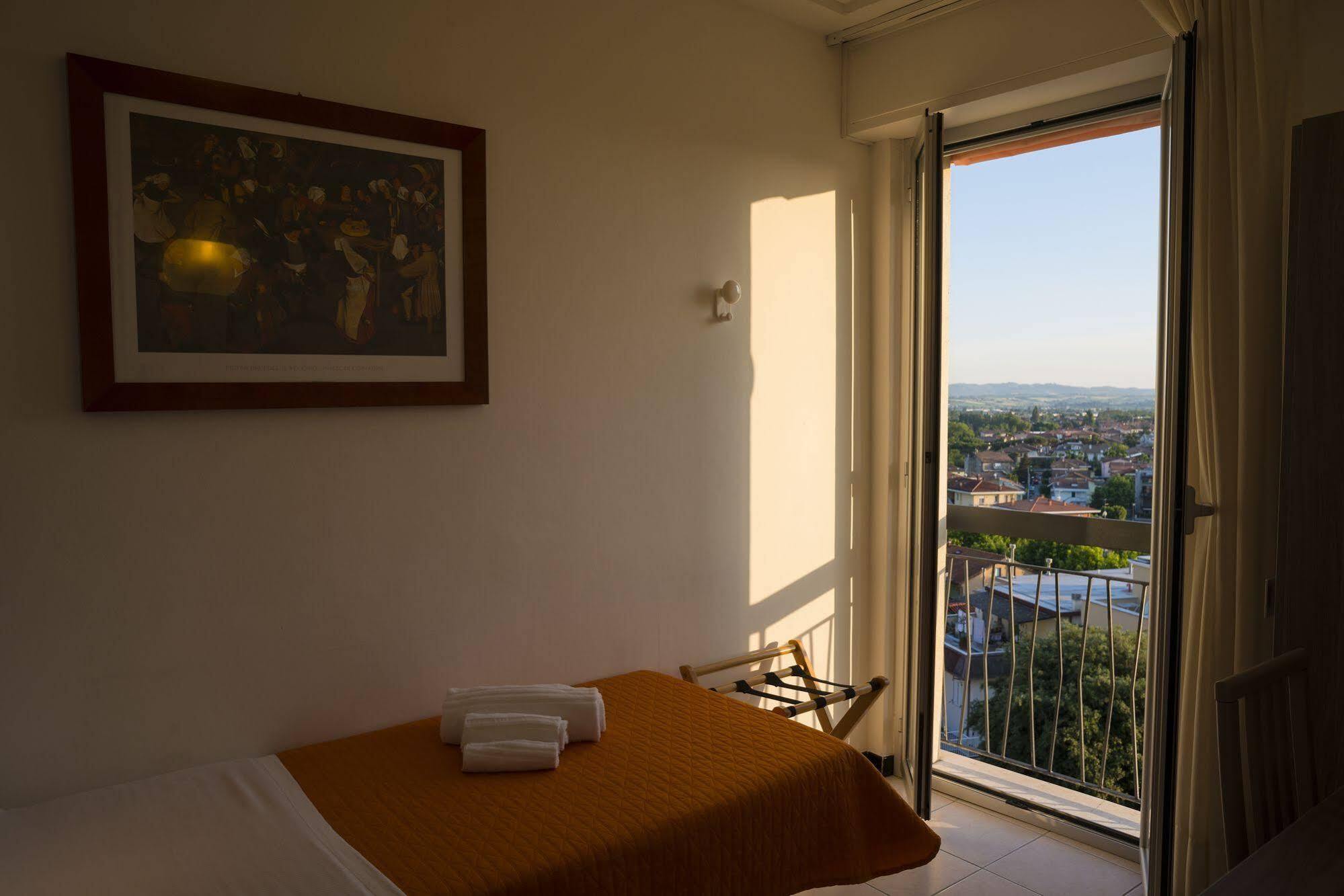 Madison Hotel 3*